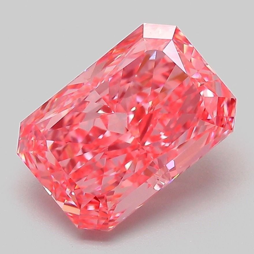 Loose Diamond - RADIANT 3.12ct Fancy Vivid Pink VVS2: Loose Diamond - RADIANT 3.12ct Fancy Vivid Pink VVS2 Source: This is a real non-mined Diamond that has been grown in a lab Shape: RADIANT Carats: 3.12 Color: Fancy Vivid Pink Certification: IGI Video: