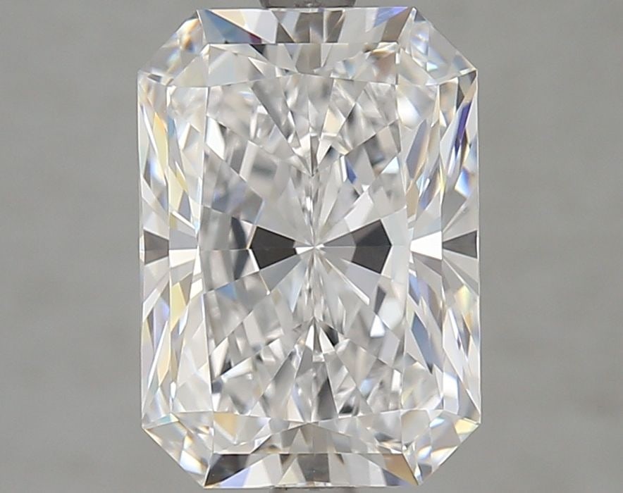 Loose Diamond - RADIANT 4.02ct D VVS2: Loose Diamond - RADIANT 4.02ct D VVS2 Source: This is a real non-mined Diamond that has been grown in a lab Shape: RADIANT Carats: 4.02 Color: D Clarity: VVS2 Certification: GIA Video: