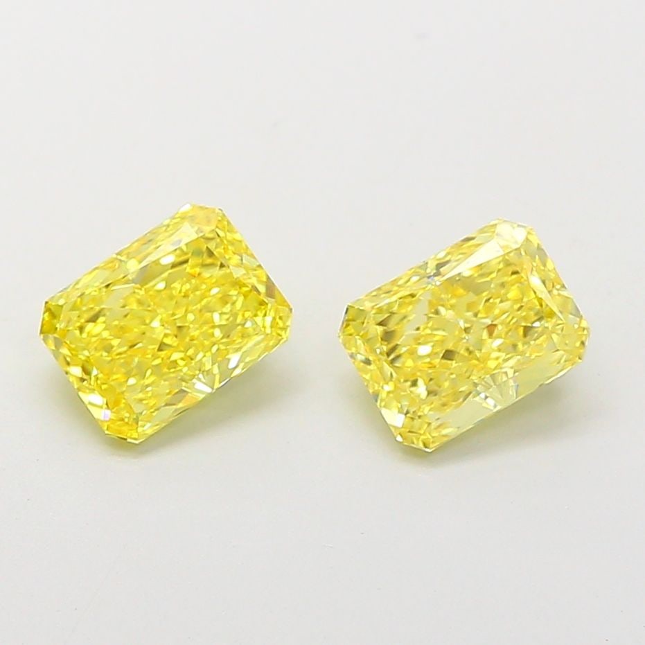 Loose Diamond - RADIANT 1.09ct Fancy Vivid Yellow VVS2: Loose Diamond - RADIANT 1.09ct Fancy Vivid Yellow VVS2 Source: This is a real non-mined Diamond that has been grown in a lab Shape: RADIANT Carats: 1.09 Color: Fancy Vivid Yellow Certification: IGI Vi