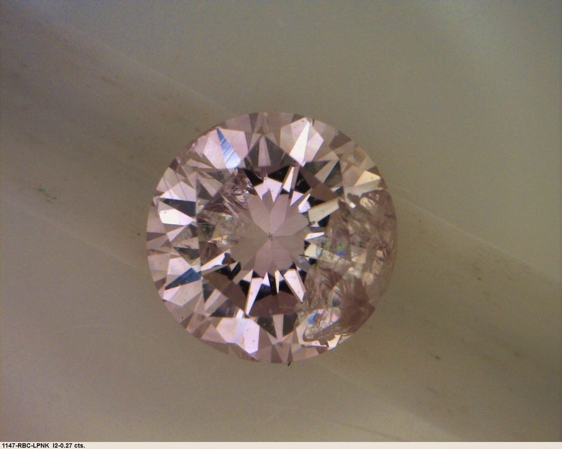 Loose Diamond - ROUND 0.27ct Light Pink: Loose Diamond - ROUND 0.27ct Light Pink Source: Natural Shape: ROUND Carats: 0.27 Color: Light Pink Certification: GIA The Diamond Depot Guarantee: All items in this auction are guaranteed to be 100% 