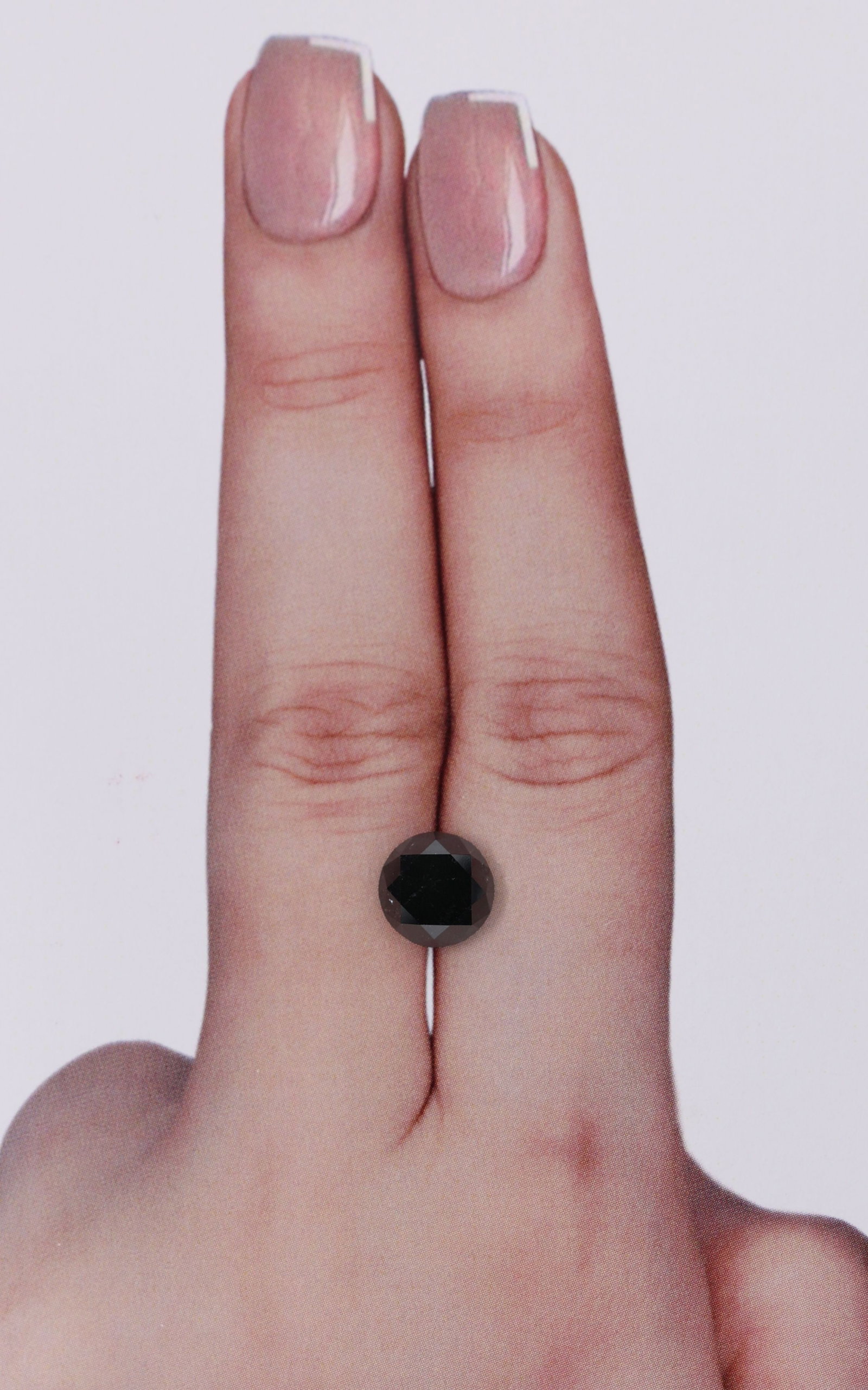 Loose Diamond - ROUND 2.81ct Fancy Black VVS2: Loose Diamond - ROUND 2.81ct Fancy Black VVS2 Source: Natural Shape: ROUND Carats: 2.81 Color: Fancy Black Certification: NONE Video: