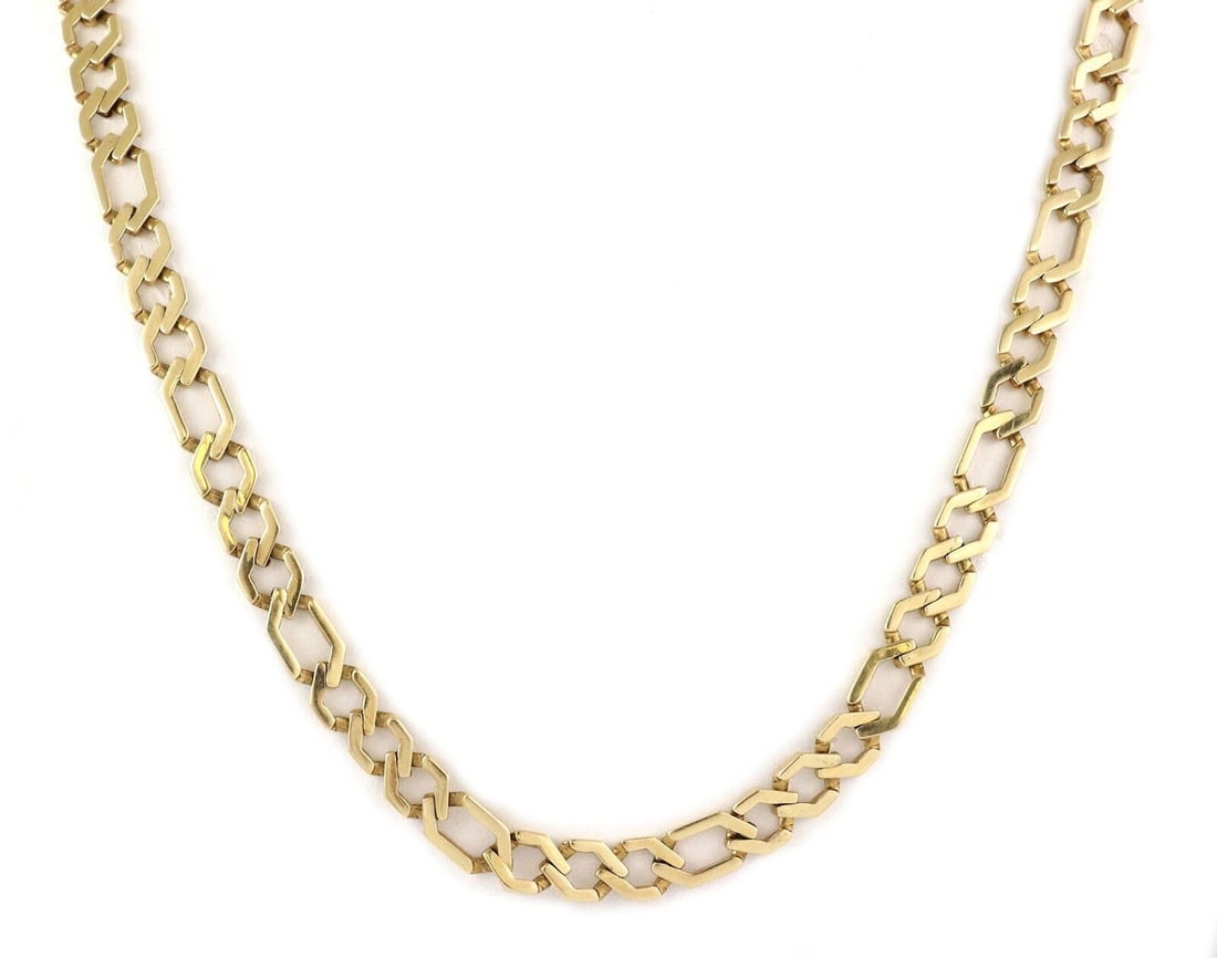 Vintage 14k Yellow Gold Estate Link Necklace 23 inch: Vintage 14k Yellow Gold Estate Link Necklace 23 inch This vintage link necklace is crafted from solid 14k yellow gold, featuring elegant, flowing links that create a timeless and sophisticated look. W