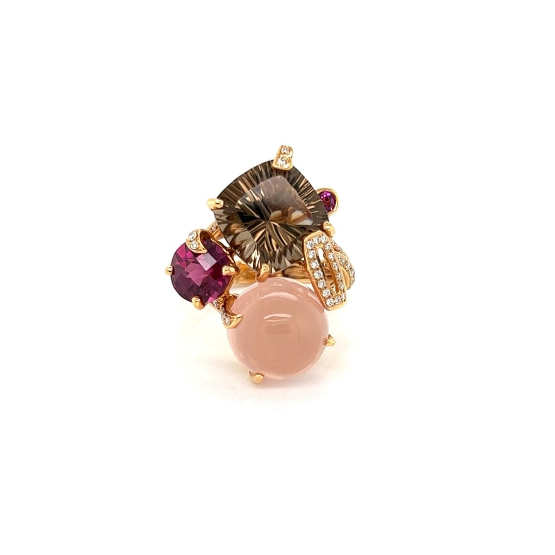 Bellarri 18k Rose Gold Multi-Stone Diamond Ring Size 7: Bellarri 18k Rose Gold Multi-Stone Diamond Ring Size 7 This Bellarri cocktail ring is expertly crafted in 18k rose gold and features a sculptural multi-gemstone design. The centerpiece showcases pink 