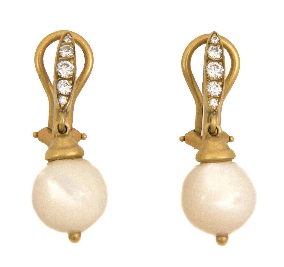 Elizabeth Rand 18k Gold Clip On Diamond Pearl Dangle Earrings: Elizabeth Rand 18k Gold Clip On Diamond Pearl Dangle Earrings These Elizabeth Rand dangle earrings are crafted from solid 18k yellow gold and feature luminous mother-of-pearl beads accented with spark