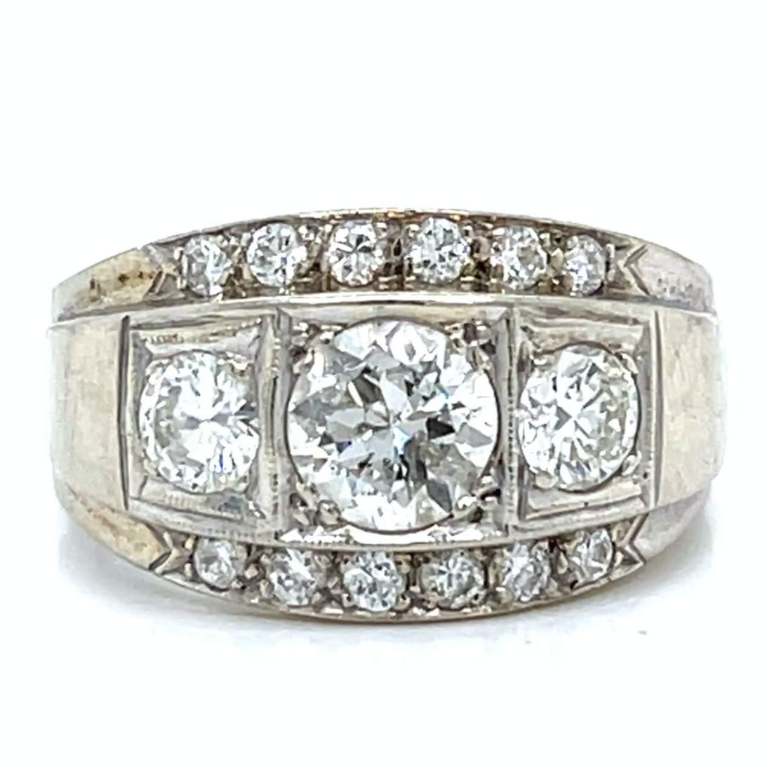 Vintage 1950's 14K White Gold Diamond Ring 1.25 Ct Center Stone: Vintage 1950's 14K White Gold Diamond Ring 1.25 Ct Center Stone This exquisite 1950's 14K White Gold Diamond Ring showcases a stunning design, featuring a central approximately 1.25 Ct. European-cut d