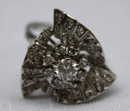 1940's 18K White Gold Diamond Ring Fine Vintage 6.5 (1 of 6)