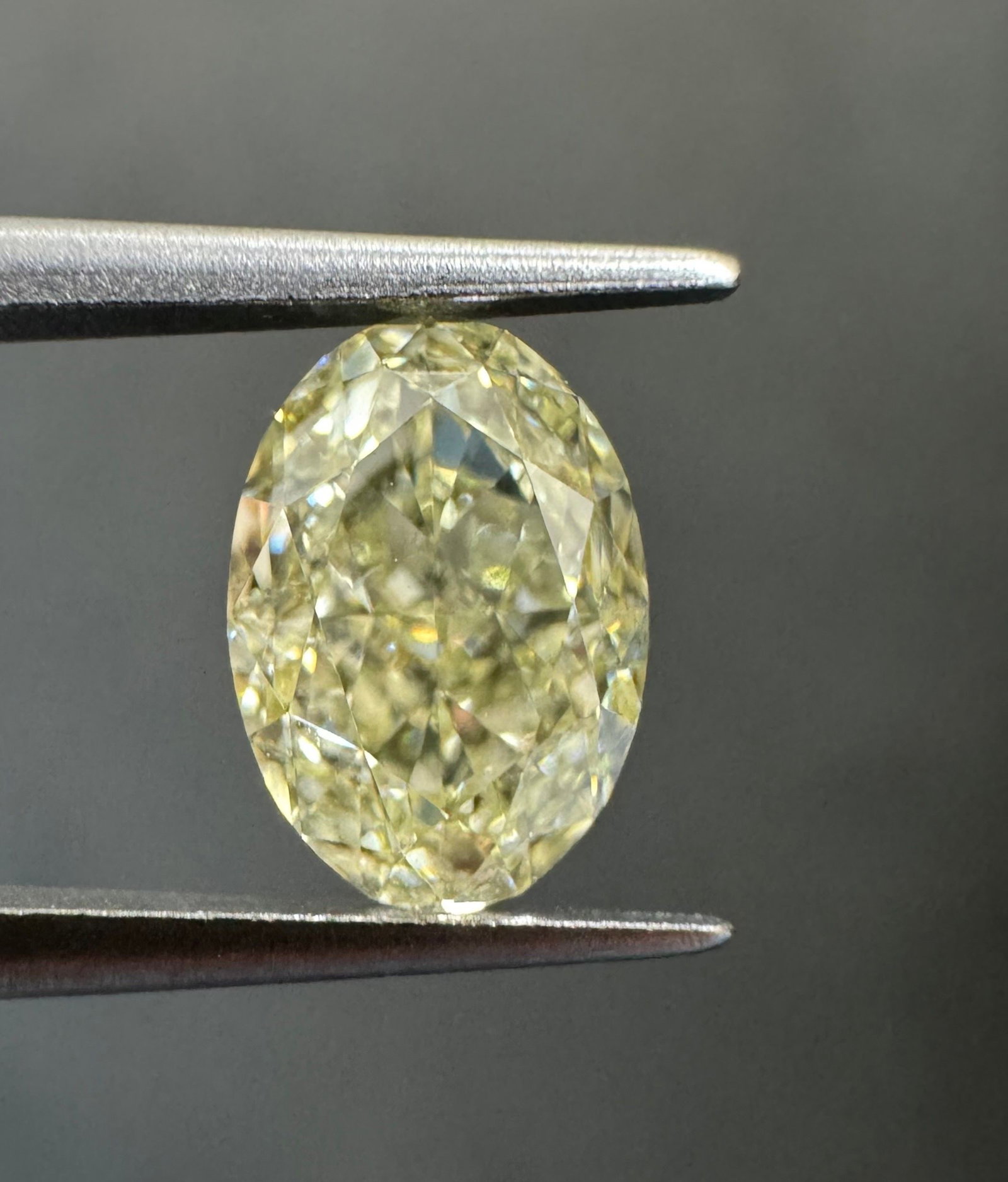 Loose Diamond - OVAL 1.32ct U-V VVS2 (1 of 1)