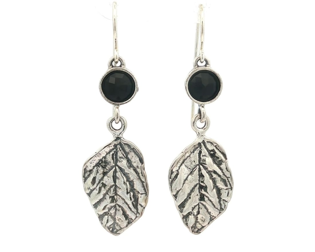 Sterling Silver Black Onyx Leaf Dangle Earrings: Sterling Silver Black Onyx Leaf Dangle Earrings Enhance your style with these stunning Sterling Silver Faceted Black Onyx Botanical Leaf Dangle Drop Earrings. These elegant earrings feature two natura