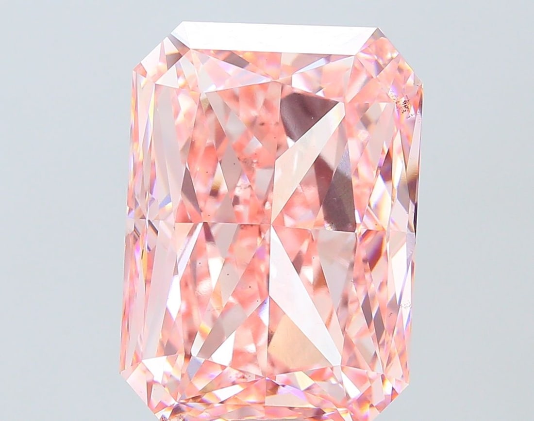 Loose Diamond - RADIANT 20.04ct Fancy Vivid Pink VS2: Loose Diamond - RADIANT 20.04ct Fancy Vivid Pink VS2 Source: This is a real non-mined Diamond that has been grown in a lab Shape: RADIANT Carats: 20.04 Color: Fancy Vivid Pink Certification: IGI Video
