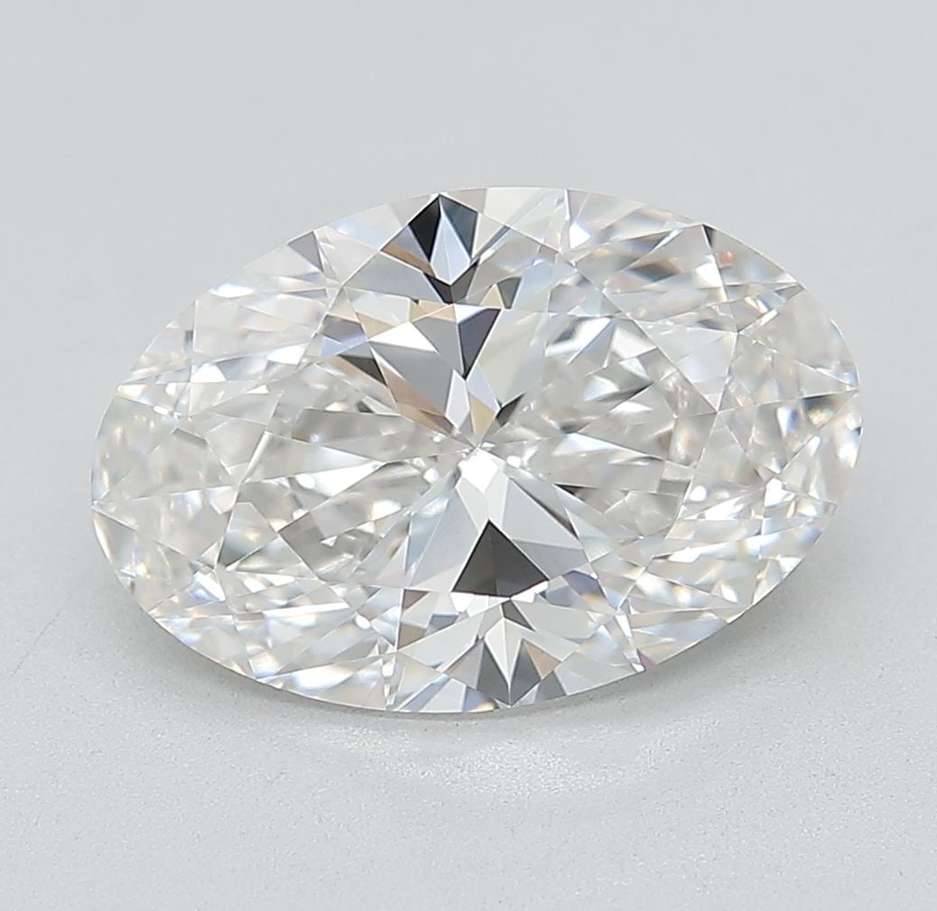 Loose Diamond - OVAL 3.5ct E VVS2: Loose Diamond - OVAL 3.5ct E VVS2 Source: This is a real non-mined Diamond that has been grown in a lab Shape: OVAL Carats: 3.5 Color: E Clarity: VVS2 Certification: IGI Video:
