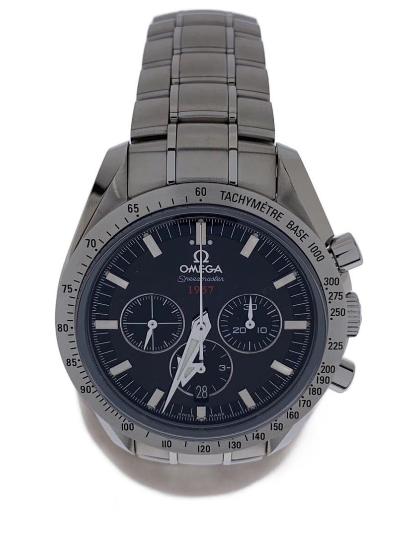 OMEGA Broad Arrow 1957 Men's Wristwatch 321.10.42.50.01.001: OMEGA Broad Arrow 1957 Men's Wristwatch 321.10.42.50.01.001 This OMEGA Speedmaster Broad Arrow 1957 men's wristwatch, model 321.10.42.50.01.001, features a black dial and stainless steel construction.