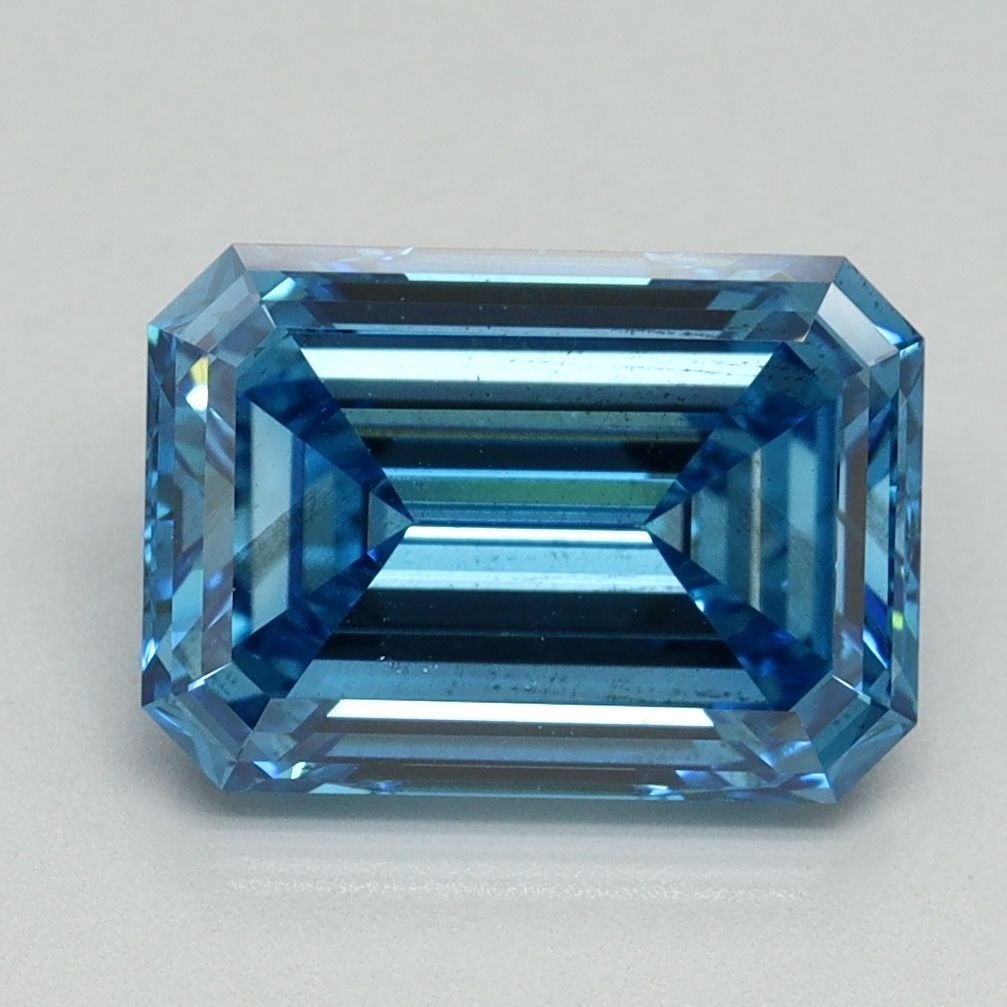 Loose Diamond - EMERALD 3.04ct Fancy Vivid Blue SI1: Loose Diamond - EMERALD 3.04ct Fancy Vivid Blue SI1 Source: This is a real non-mined Diamond that has been grown in a lab Shape: EMERALD Carats: 3.04 Color: Fancy Vivid Blue Certification: IGI Video: