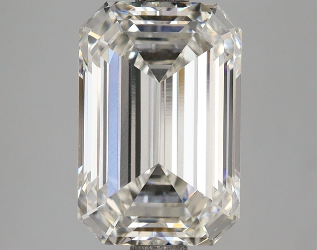 Loose Diamond - EMERALD 4.05ct Fancy Intense Pink VVS2: Loose Diamond - EMERALD 4.05ct Fancy Intense Pink VVS2 Source: This is a real non-mined Diamond that has been grown in a lab Shape: EMERALD Carats: 4.05 Color: Fancy Intense Pink Certification: IGI Vi