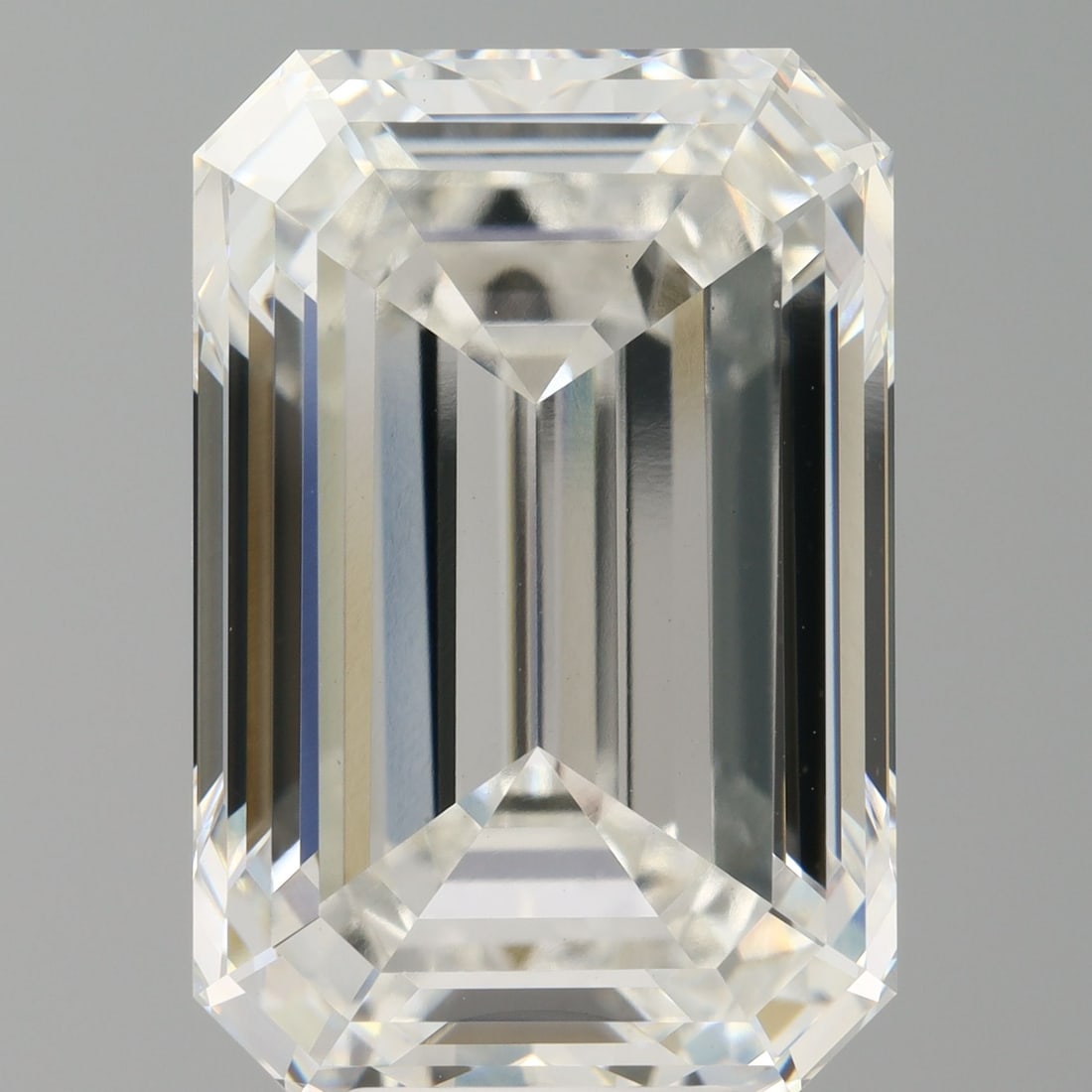 Loose Diamond - EMERALD 10.05ct F VVS2: Loose Diamond - EMERALD 10.05ct F VVS2 Source: This is a real non-mined Diamond that has been grown in a lab Shape: EMERALD Carats: 10.05 Color: F Clarity: VVS2 Certification: IGI Video: