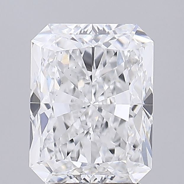 Loose Diamond - RADIANT 2.73ct D VS1: Loose Diamond - RADIANT 2.73ct D VS1 Source: This is a real non-mined Diamond that has been grown in a lab Shape: RADIANT Carats: 2.73 Color: D Clarity: VS1 Certification: IGI Video: