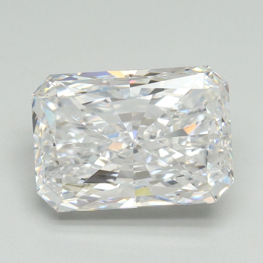 Loose Diamond - RADIANT 4.04ct D VS1: Loose Diamond - RADIANT 4.04ct D VS1 Source: This is a real non-mined Diamond that has been grown in a lab Shape: RADIANT Carats: 4.04 Color: D Clarity: VS1 Certification: IGI Video: