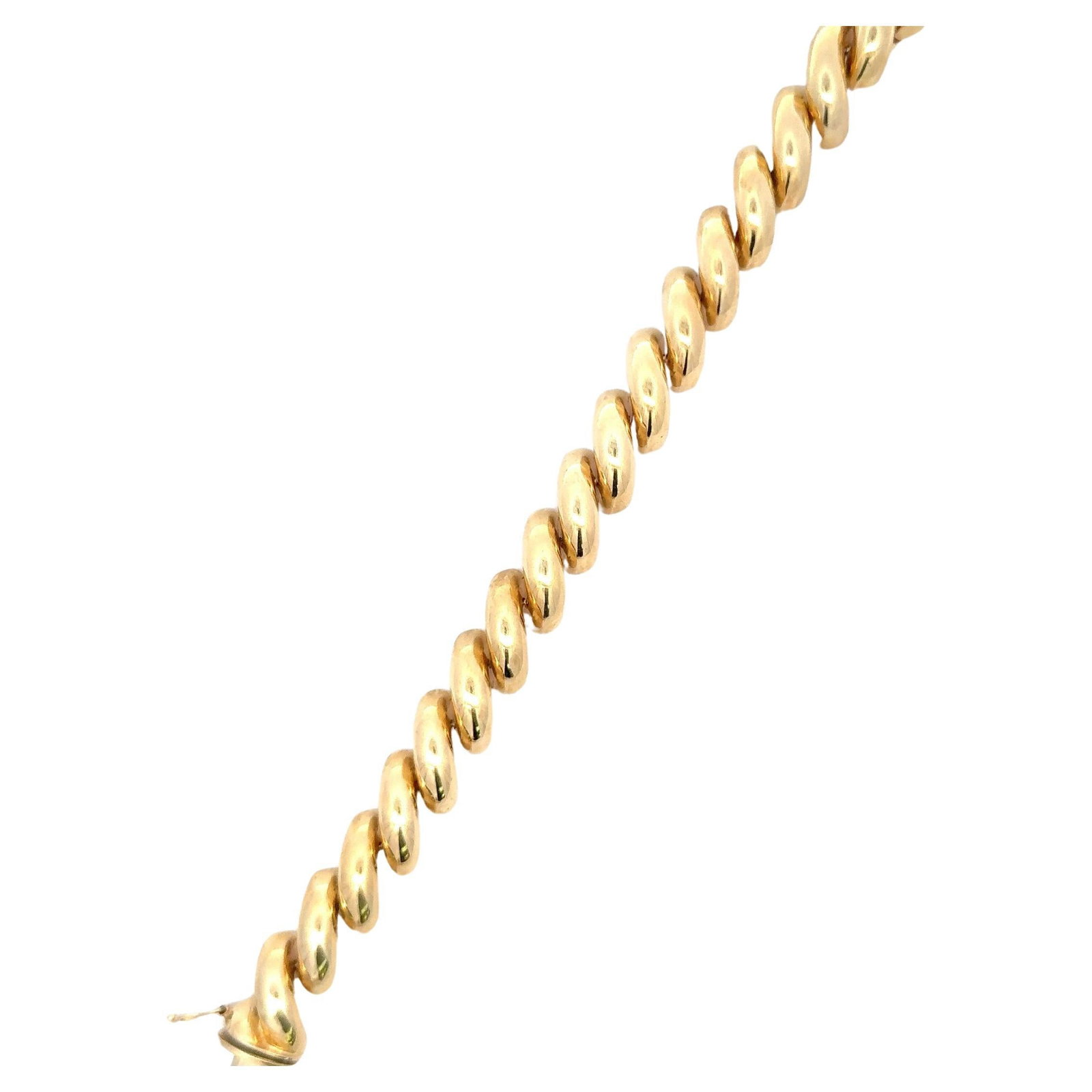 San Marco 14K Yellow Gold High Polish Link Bracelet 7.25 in: San Marco 14K Yellow Gold High Polish Link Bracelet 7.25 in This stunning San Marco bracelet features a high polish finish and is crafted from 14 karat yellow gold, weighing 25.1 grams. With a contemp