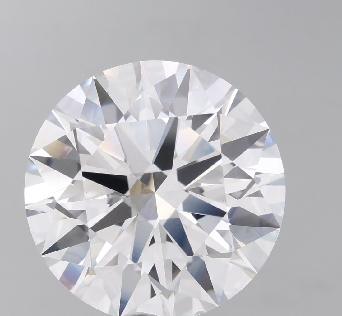 Ideal Loose Diamond - ROUND 22.1ct E VS1: Ideal Loose Diamond - ROUND 22.1ct E VS1 Source: This is a real non-mined Diamond that has been grown in a lab Shape: ROUND Carats: 22.1 Color: E Clarity: VS1 Certification: IGI Video: