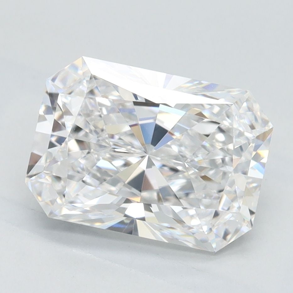 Loose Diamond - RADIANT 1.92ct D IF: Loose Diamond - RADIANT 1.92ct D IF Source: This is a real non-mined Diamond that has been grown in a lab Shape: RADIANT Carats: 1.92 Color: D Clarity: IF Certification: IGI Video: