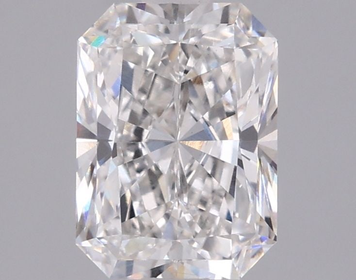 Loose Diamond - RADIANT 1.52ct G VS1: Loose Diamond - RADIANT 1.52ct G VS1 Source: This is a real non-mined Diamond that has been grown in a lab Shape: RADIANT Carats: 1.52 Color: G Clarity: VS1 Certification: NONE Video: