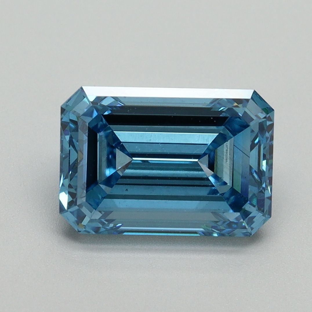 Loose Diamond - EMERALD 3.06ct Fancy Vivid Blue VS2: Loose Diamond - EMERALD 3.06ct Fancy Vivid Blue VS2 Source: This is a real non-mined Diamond that has been grown in a lab Shape: EMERALD Carats: 3.06 Color: Fancy Vivid Blue Certification: IGI Video: