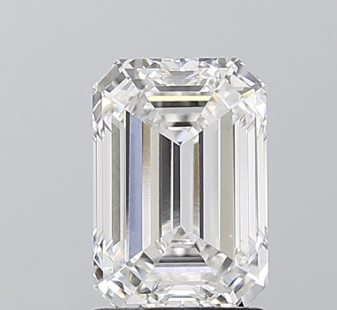 Loose Diamond - EMERALD 2.07ct E VVS2: Loose Diamond - EMERALD 2.07ct E VVS2 Source: This is a real non-mined Diamond that has been grown in a lab Shape: EMERALD Carats: 2.07 Color: E Clarity: VVS2 Certification: IGI The Diamond Depot Guar