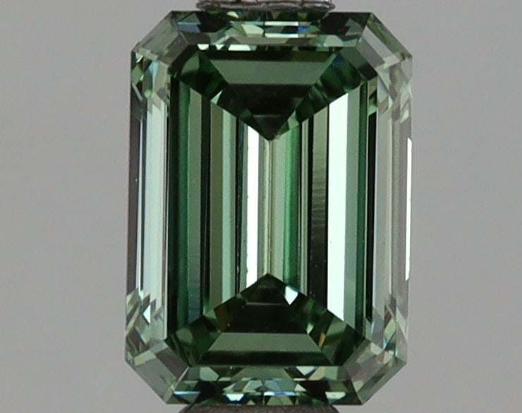Loose Diamond - EMERALD 1.01ct Fancy Green VS1: Loose Diamond - EMERALD 1.01ct Fancy Green VS1 Source: This is a real non-mined Diamond that has been grown in a lab Shape: EMERALD Carats: 1.01 Color: Fancy Green Certification: NONE The Diamond Depo