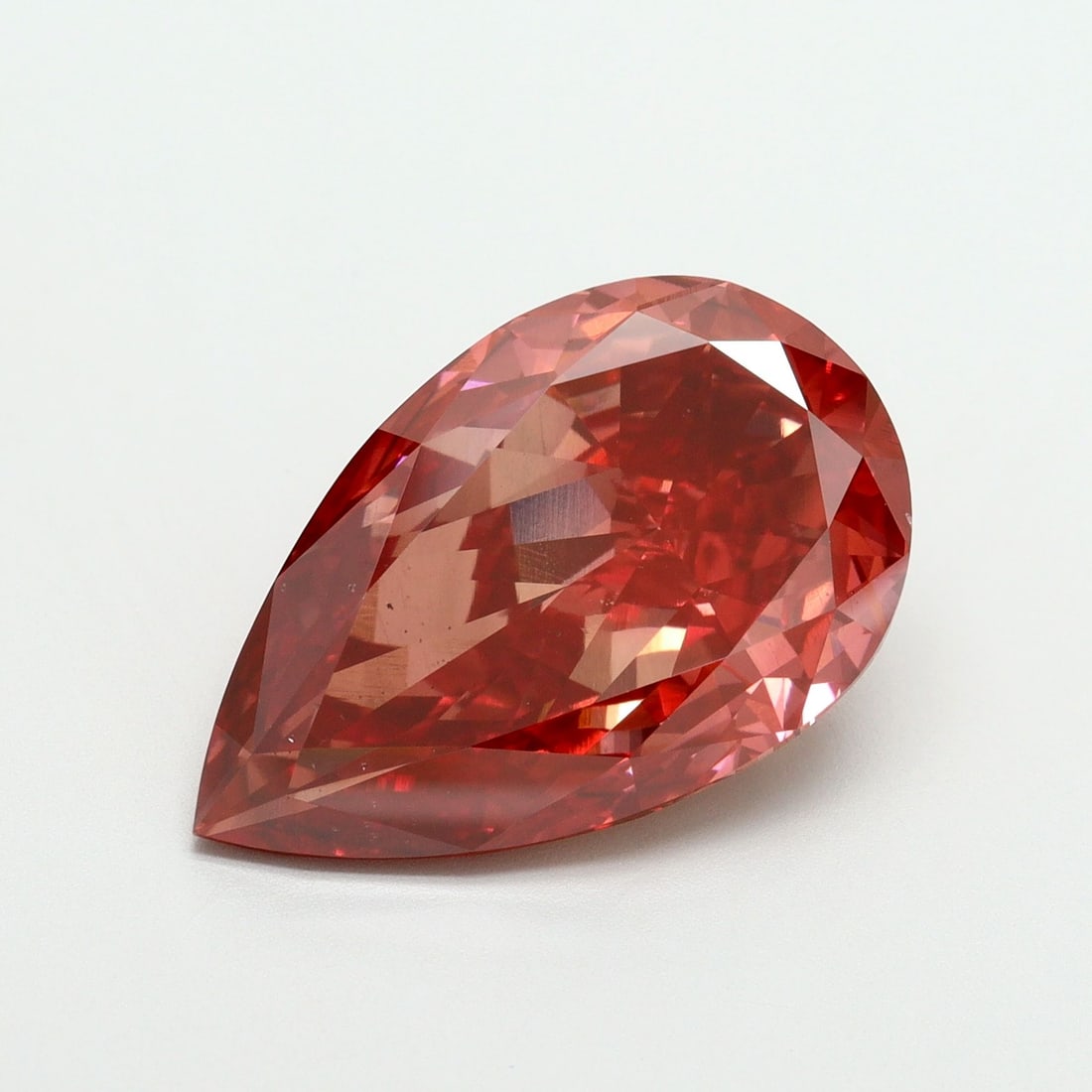 Loose Diamond - PEAR 8.27ct Fancy Vivid Red VS2: Loose Diamond - PEAR 8.27ct Fancy Vivid Red VS2 Source: This is a real non-mined Diamond that has been grown in a lab Shape: PEAR Carats: 8.27 Color: Fancy Vivid Red Certification: IGI Video: