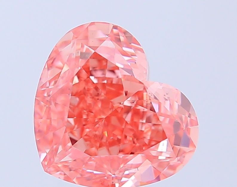 Loose Diamond - HEART 4.22ct Fancy Vivid Pink VS1: Loose Diamond - HEART 4.22ct Fancy Vivid Pink VS1 Source: This is a real non-mined Diamond that has been grown in a lab Shape: HEART Carats: 4.22 Color: Fancy Vivid Pink Certification: IGI Video: