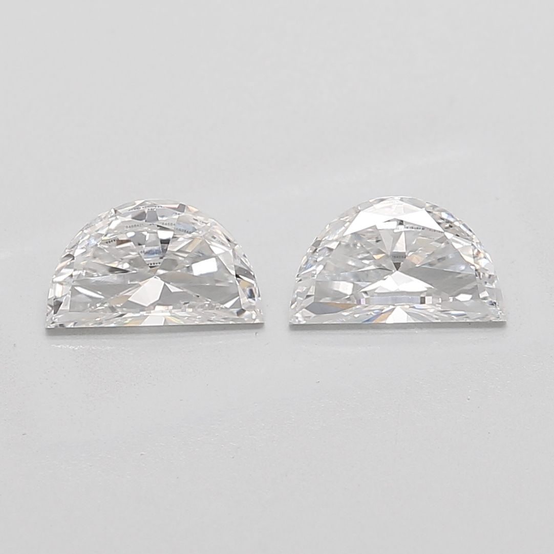 Loose Diamond - HALF MOON 0.42ct F VVS2: Loose Diamond - HALF MOON 0.42ct F VVS2 Source: This is a real non-mined Diamond that has been grown in a lab Shape: HALF MOON Carats: 0.42 Color: F Clarity: VVS2 Certification: IGI Video: