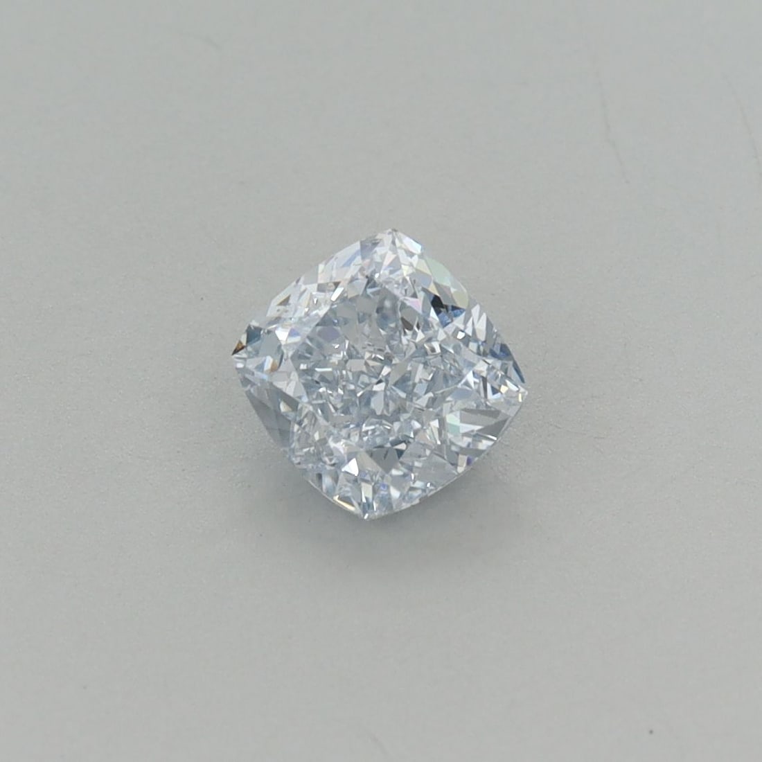 Loose Diamond - CUSHION MODIFIED 0.82ct Fancy Light Blue VS1: Loose Diamond - CUSHION MODIFIED 0.82ct Fancy Light Blue VS1 Source: This is a real non-mined Diamond that has been grown in a lab Shape: CUSHION MODIFIED Carats: 0.82 Color: Fancy Light Blue Certific