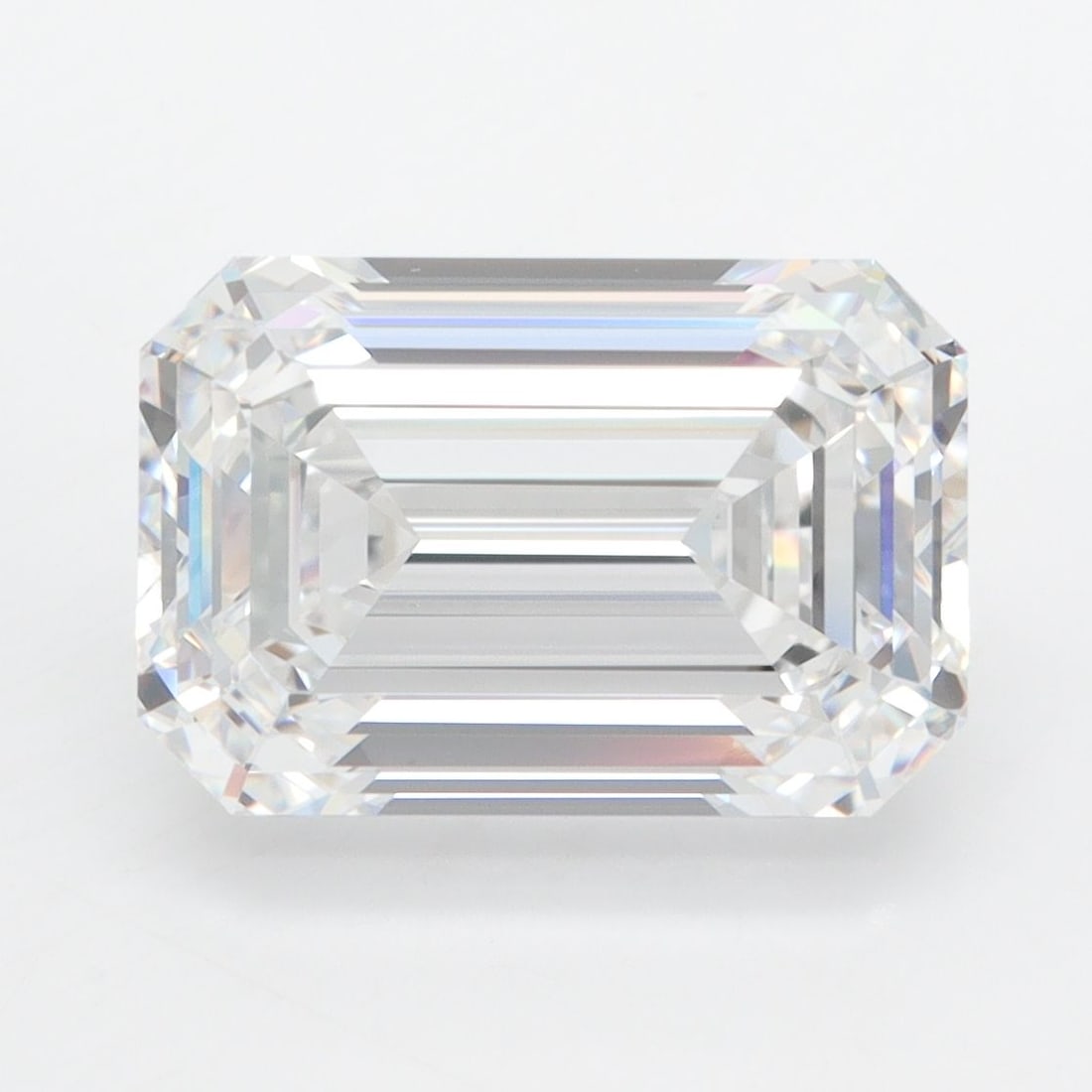 Loose Diamond - EMERALD 5.01ct D VVS1: Loose Diamond - EMERALD 5.01ct D VVS1 Source: This is a real non-mined Diamond that has been grown in a lab Shape: EMERALD Carats: 5.01 Color: D Clarity: VVS1 Certification: GIA Video:
