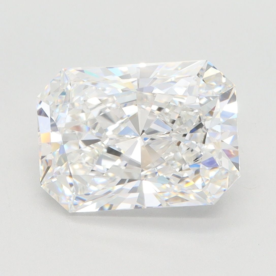 Loose Diamond - RADIANT 3.62ct E IF: Loose Diamond - RADIANT 3.62ct E IF Source: This is a real non-mined Diamond that has been grown in a lab Shape: RADIANT Carats: 3.62 Color: E Clarity: IF Certification: IGI Video: