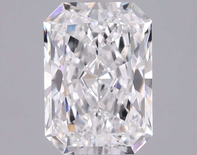 Loose Diamond - RADIANT 1.57ct D VS1: Loose Diamond - RADIANT 1.57ct D VS1 Source: This is a real non-mined Diamond that has been grown in a lab Shape: RADIANT Carats: 1.57 Color: D Clarity: VS1 Certification: IGI Video: