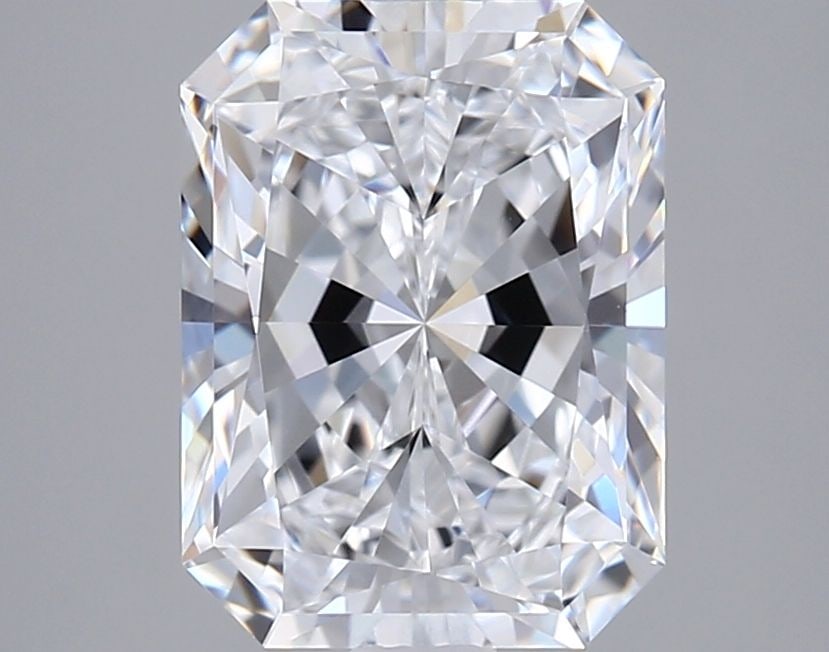 Loose Diamond - RADIANT 2.07ct D VVS1: Loose Diamond - RADIANT 2.07ct D VVS1 Source: This is a real non-mined Diamond that has been grown in a lab Shape: RADIANT Carats: 2.07 Color: D Clarity: VVS1 Certification: IGI Video: