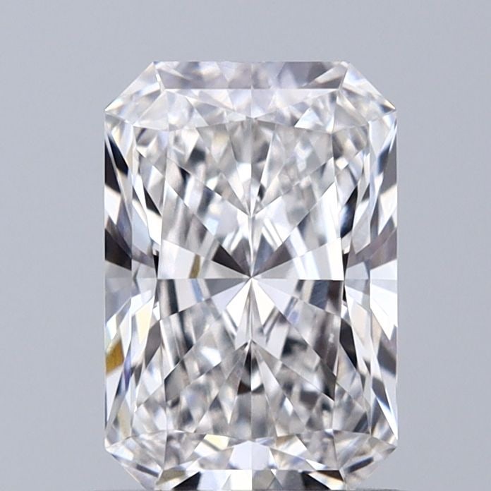 Loose Diamond - RADIANT 1.04ct E VVS2: Loose Diamond - RADIANT 1.04ct E VVS2 Source: This is a real non-mined Diamond that has been grown in a lab Shape: RADIANT Carats: 1.04 Color: E Clarity: VVS2 Certification: IGI Video: