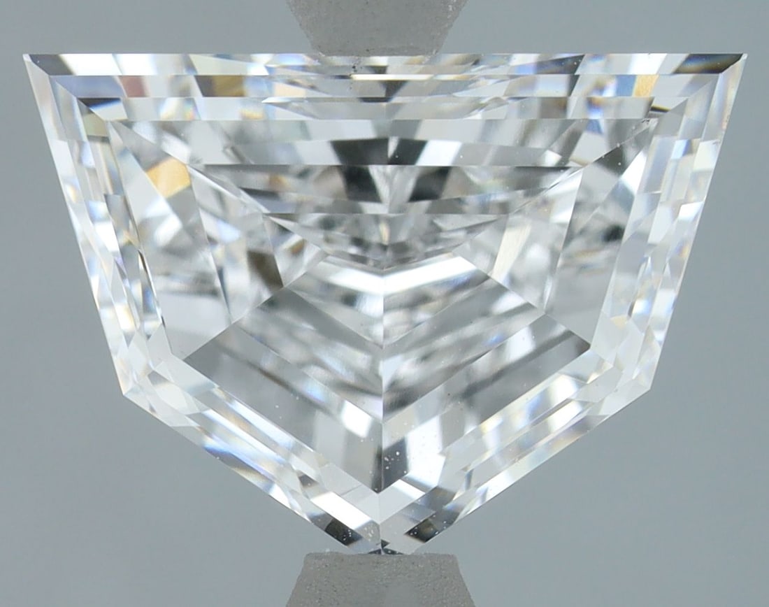 Loose Diamond - OTHER 2.05ct D VS1: Loose Diamond - OTHER 2.05ct D VS1 Source: This is a real non-mined Diamond that has been grown in a lab Shape: OTHER Carats: 2.05 Color: D Clarity: VS1 Certification: IGI Video: Video Link The