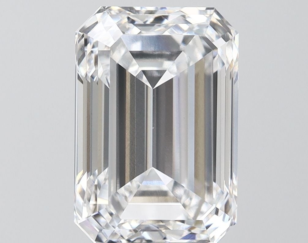 Loose Diamond - EMERALD 5.01ct D VVS2: Loose Diamond - EMERALD 5.01ct D VVS2 Source: This is a real non-mined Diamond that has been grown in a lab Shape: EMERALD Carats: 5.01 Color: D Clarity: VVS2 Certification: IGI Video:
