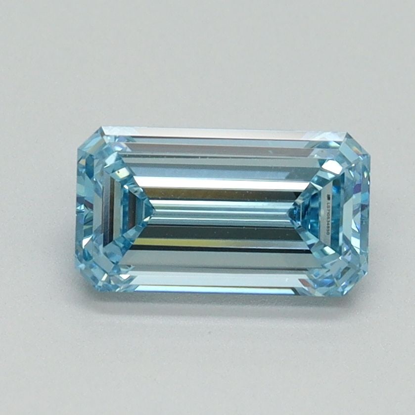 Loose Diamond - EMERALD 1.08ct Fancy Intense Blue VS1: Loose Diamond - EMERALD 1.08ct Fancy Intense Blue VS1 Source: This is a real non-mined Diamond that has been grown in a lab Shape: EMERALD Carats: 1.08 Color: Fancy Intense Blue Certification: IGI Vid