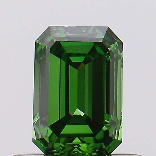Loose Diamond - EMERALD 0.44ct Fancy Vivid Green VS1: Loose Diamond - EMERALD 0.44ct Fancy Vivid Green VS1 Source: This is a real non-mined Diamond that has been grown in a lab Shape: EMERALD Carats: 0.44 Color: Fancy Vivid Green Certification: NONE Vide