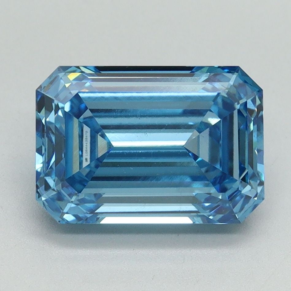 Loose Diamond - EMERALD 3.12ct Fancy Vivid Blue VS2: Loose Diamond - EMERALD 3.12ct Fancy Vivid Blue VS2 Source: This is a real non-mined Diamond that has been grown in a lab Shape: EMERALD Carats: 3.12 Color: Fancy Vivid Blue Certification: IGI Video: