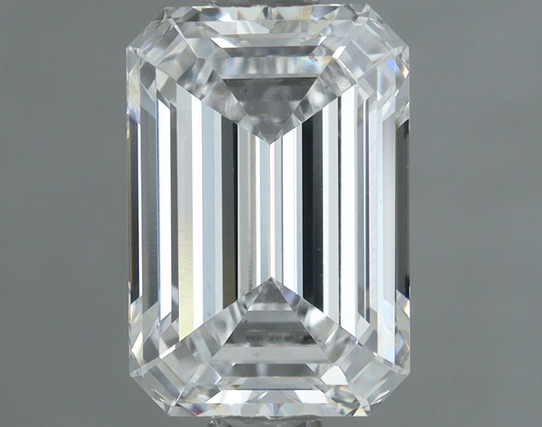 Loose Diamond - EMERALD 1.29ct D VS1: Loose Diamond - EMERALD 1.29ct D VS1 Source: This is a real non-mined Diamond that has been grown in a lab Shape: EMERALD Carats: 1.29 Color: D Clarity: VS1 Certification: IGI Video: