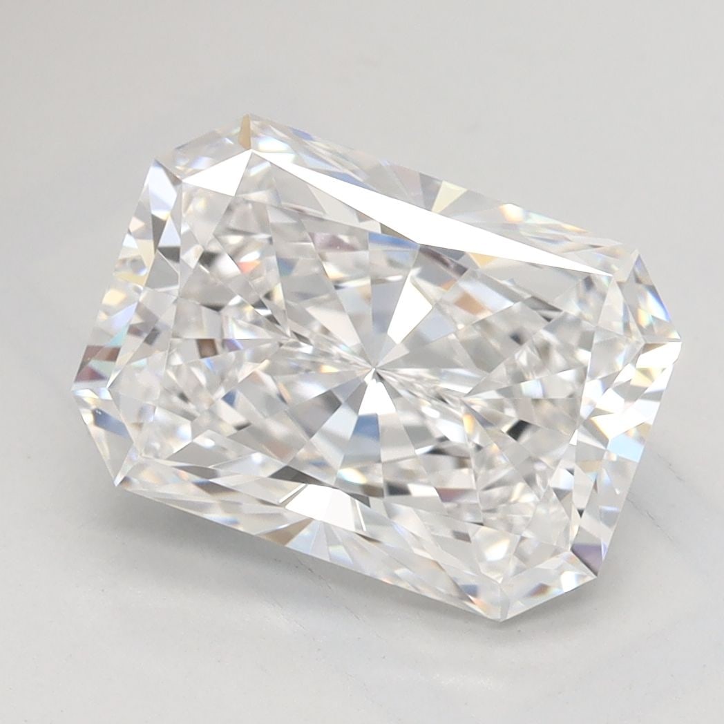 Loose Diamond - RADIANT 2.64ct D VVS1: Loose Diamond - RADIANT 2.64ct D VVS1 Source: This is a real non-mined Diamond that has been grown in a lab Shape: RADIANT Carats: 2.64 Color: D Clarity: VVS1 Certification: GCAL Video: