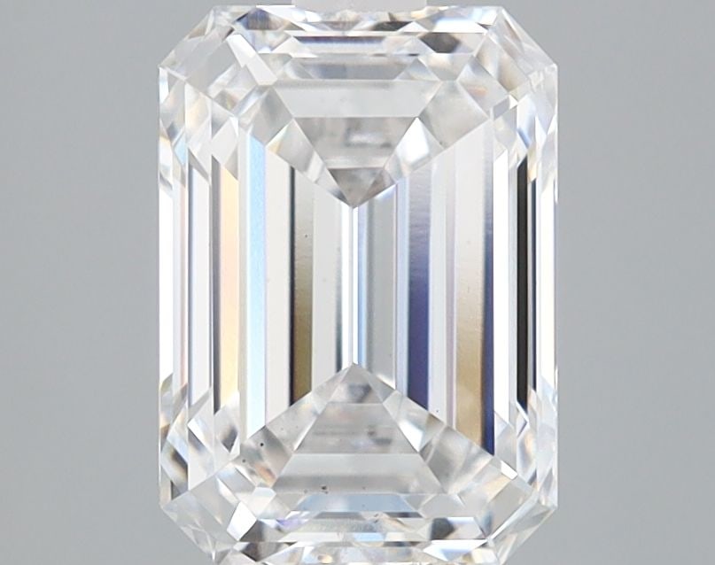 Loose Diamond - EMERALD 2.22ct D VS1: Loose Diamond - EMERALD 2.22ct D VS1 Source: This is a real non-mined Diamond that has been grown in a lab Shape: EMERALD Carats: 2.22 Color: D Clarity: VS1 Certification: IGI Video: