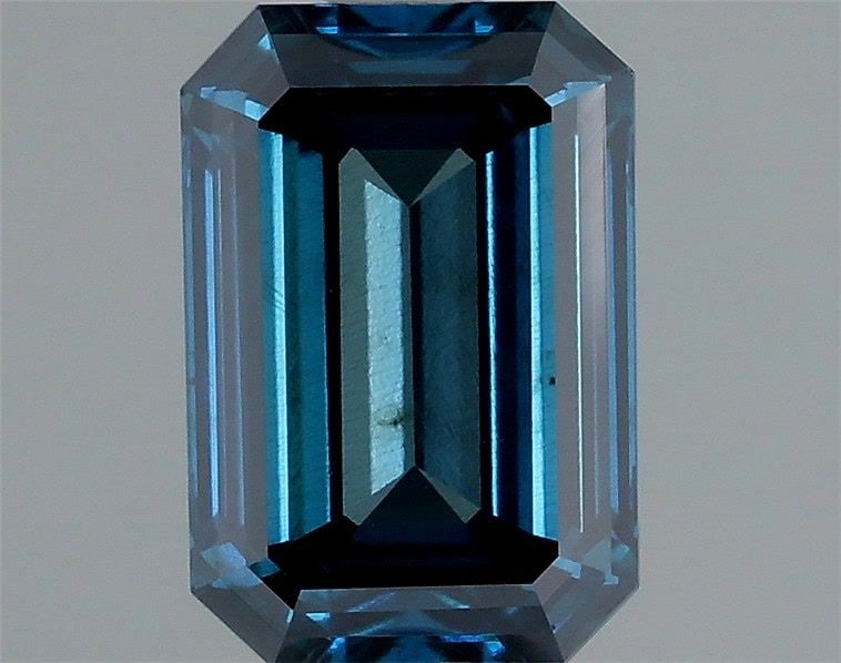 Loose Diamond - EMERALD 1.25ct Fancy Vivid Blue SI1: Loose Diamond - EMERALD 1.25ct Fancy Vivid Blue SI1 Source: This is a real non-mined Diamond that has been grown in a lab Shape: EMERALD Carats: 1.25 Color: Fancy Vivid Blue Certification: IGI Video: