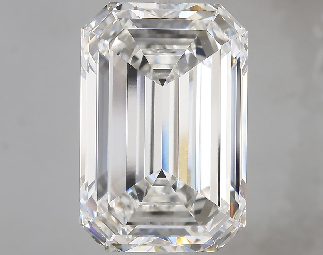 Loose Diamond - EMERALD 16.87ct F VVS2: Loose Diamond - EMERALD 16.87ct F VVS2 Source: This is a real non-mined Diamond that has been grown in a lab Shape: EMERALD Carats: 16.87 Color: F Clarity: VVS2 Certification: IGI Video: