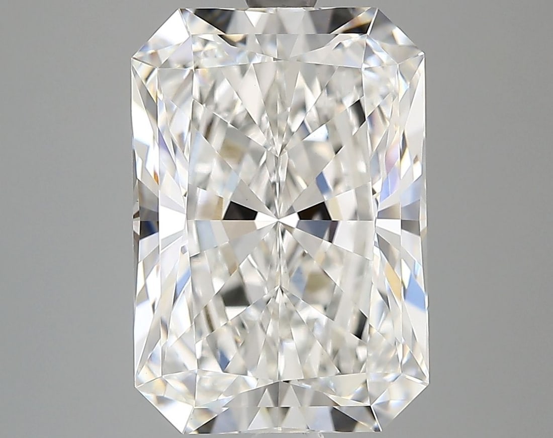 Loose Diamond - RADIANT 4.59ct F VVS2: Loose Diamond - RADIANT 4.59ct F VVS2 Source: This is a real non-mined Diamond that has been grown in a lab Shape: RADIANT Carats: 4.59 Color: F Clarity: VVS2 Certification: IGI Video: