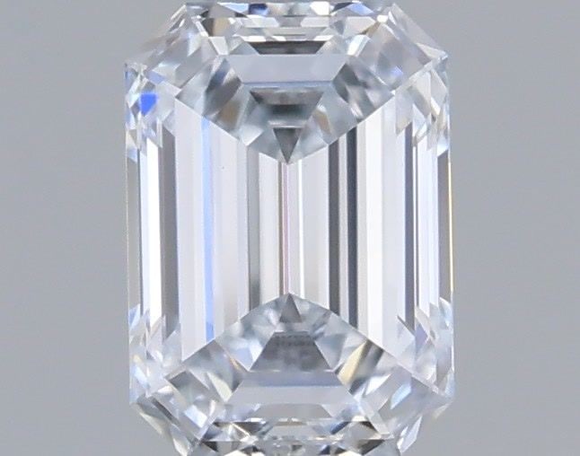 Loose Diamond - EMERALD 0.35ct F VVS2: Loose Diamond - EMERALD 0.35ct F VVS2 Source: This is a real non-mined Diamond that has been grown in a lab Shape: EMERALD Carats: 0.35 Color: F Clarity: VVS2 Certification: IGI Video: