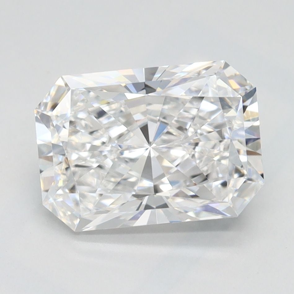 Loose Diamond - RADIANT 1.8ct D VVS1: Loose Diamond - RADIANT 1.8ct D VVS1 Source: This is a real non-mined Diamond that has been grown in a lab Shape: RADIANT Carats: 1.8 Color: D Clarity: VVS1 Certification: GIA Video: