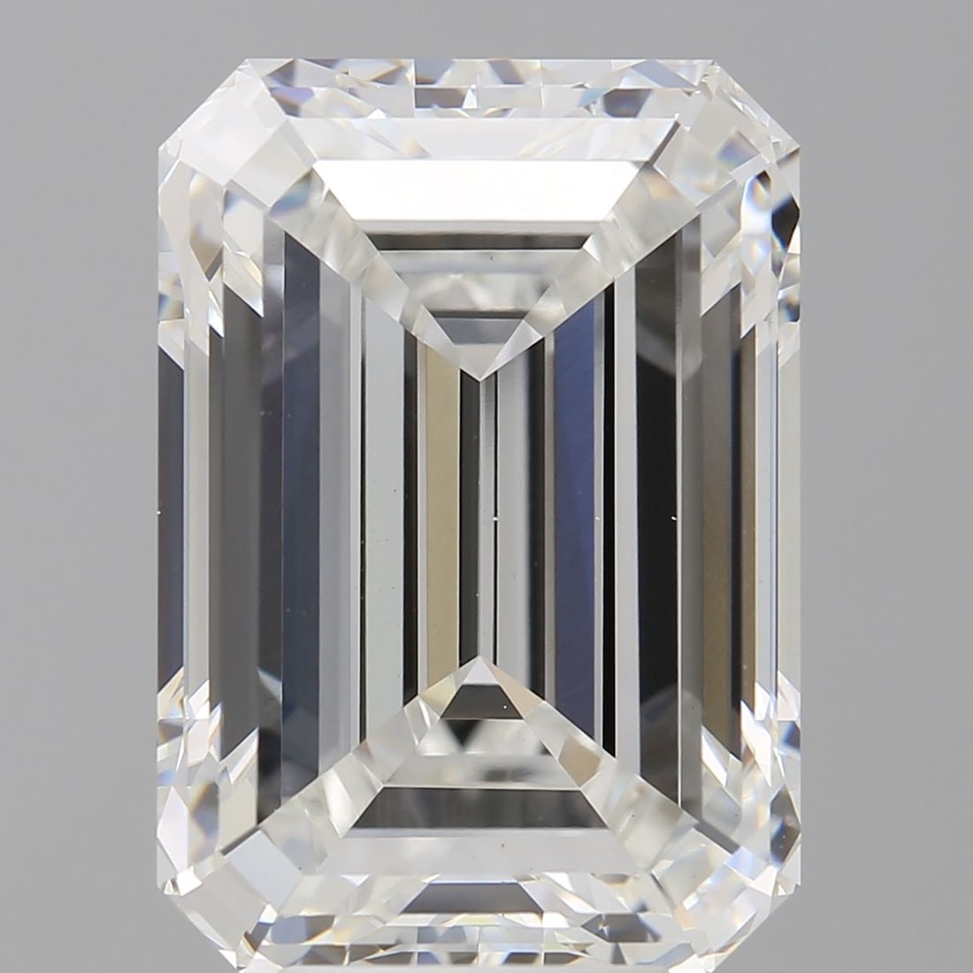 Loose Diamond - EMERALD 8.03ct F VS1: Loose Diamond - EMERALD 8.03ct F VS1 Source: This is a real non-mined Diamond that has been grown in a lab Shape: EMERALD Carats: 8.03 Color: F Clarity: VS1 Certification: IGI Video: